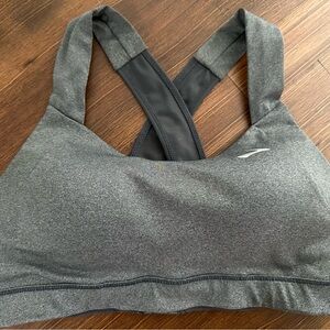 Brooks cross back sports bra